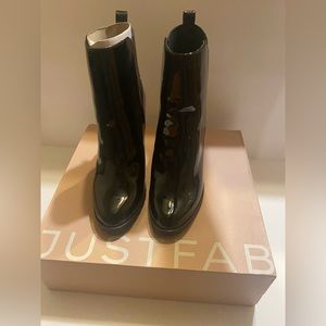 🌸Just Fab Patent Boots 🌸